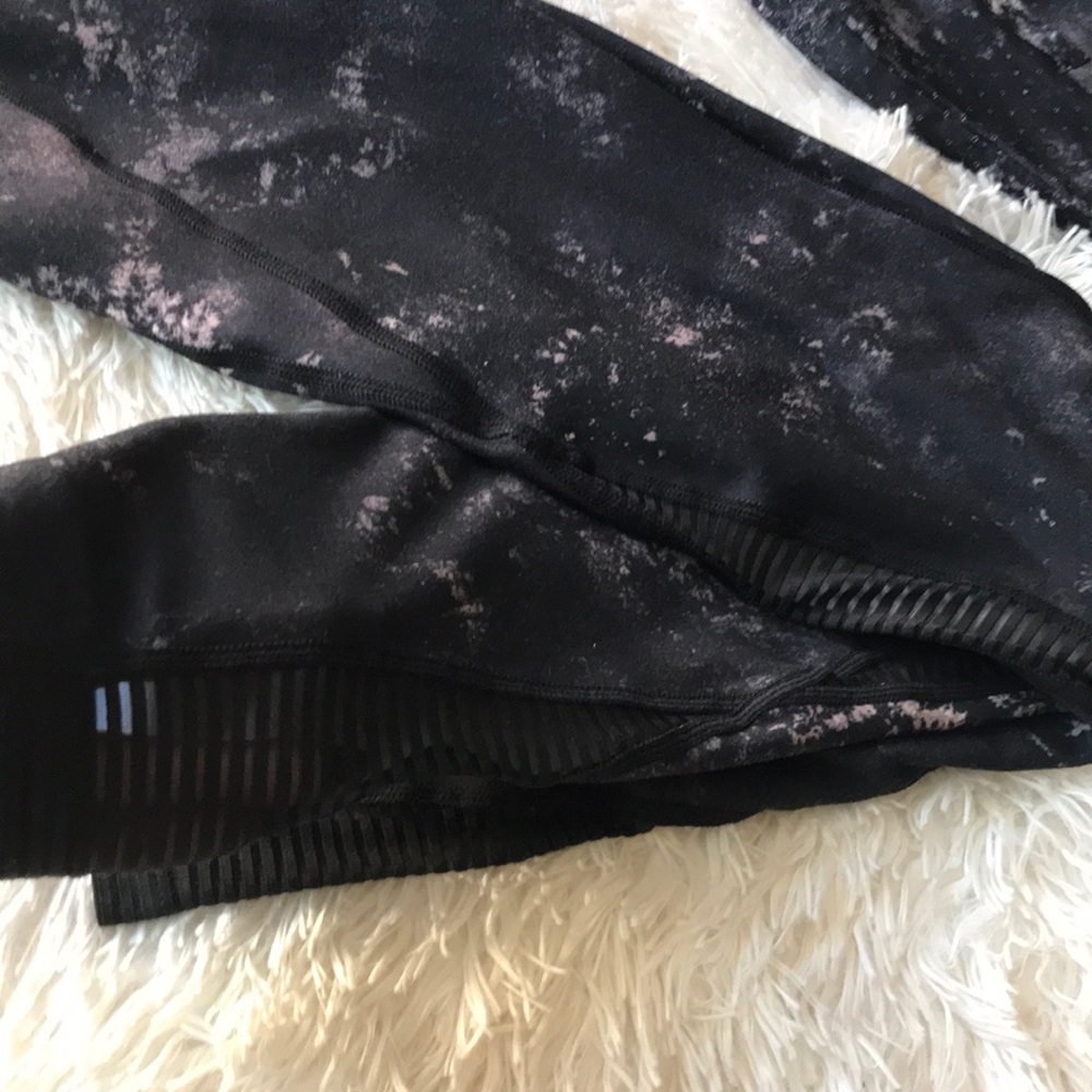 Set:Nanette Lepore Sleeveless Layer Vest - Picture 12 of 16